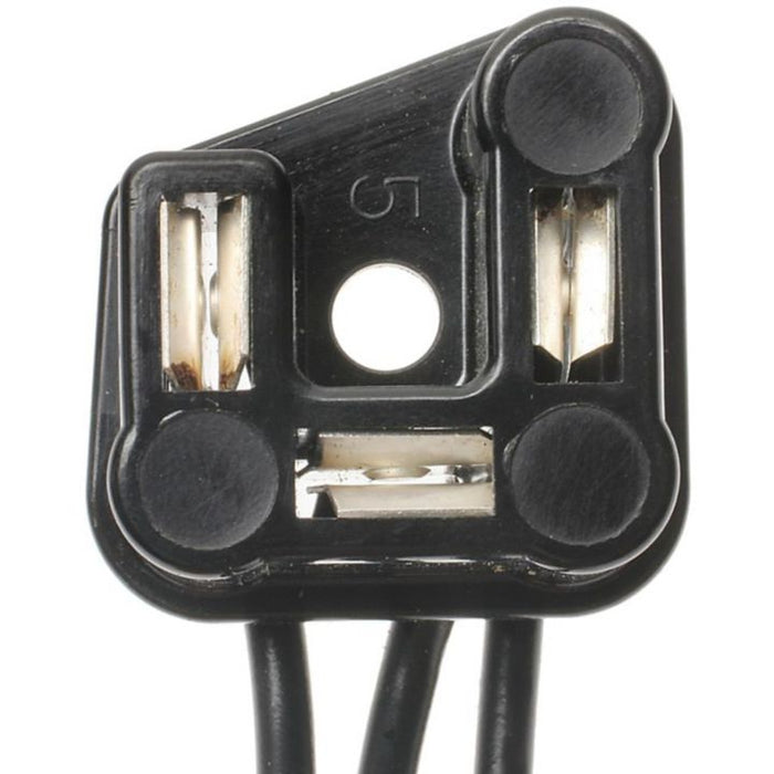 PT92 BWD Headlight Connector